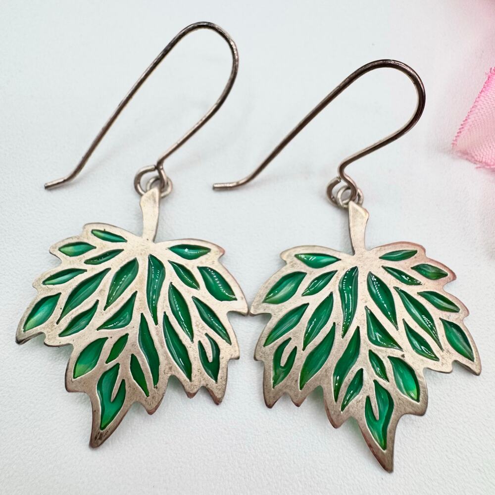 Linda Caristo 925 Green Plique a Jour Maple Leaf Earrings Nature Artisan Signed